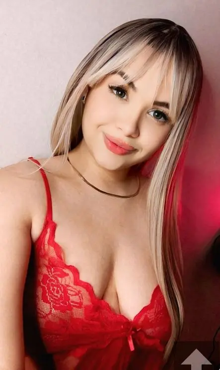 2dkd7zdva0 (26) female from US - sexting partner