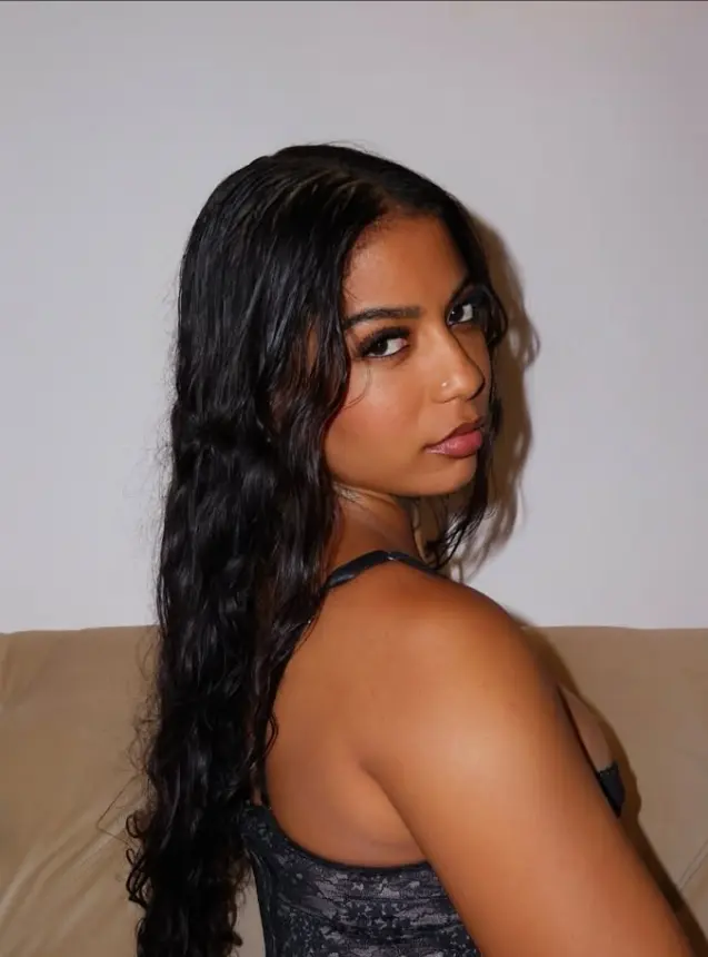 Aadhya236 (18) female from CO - sexting partner