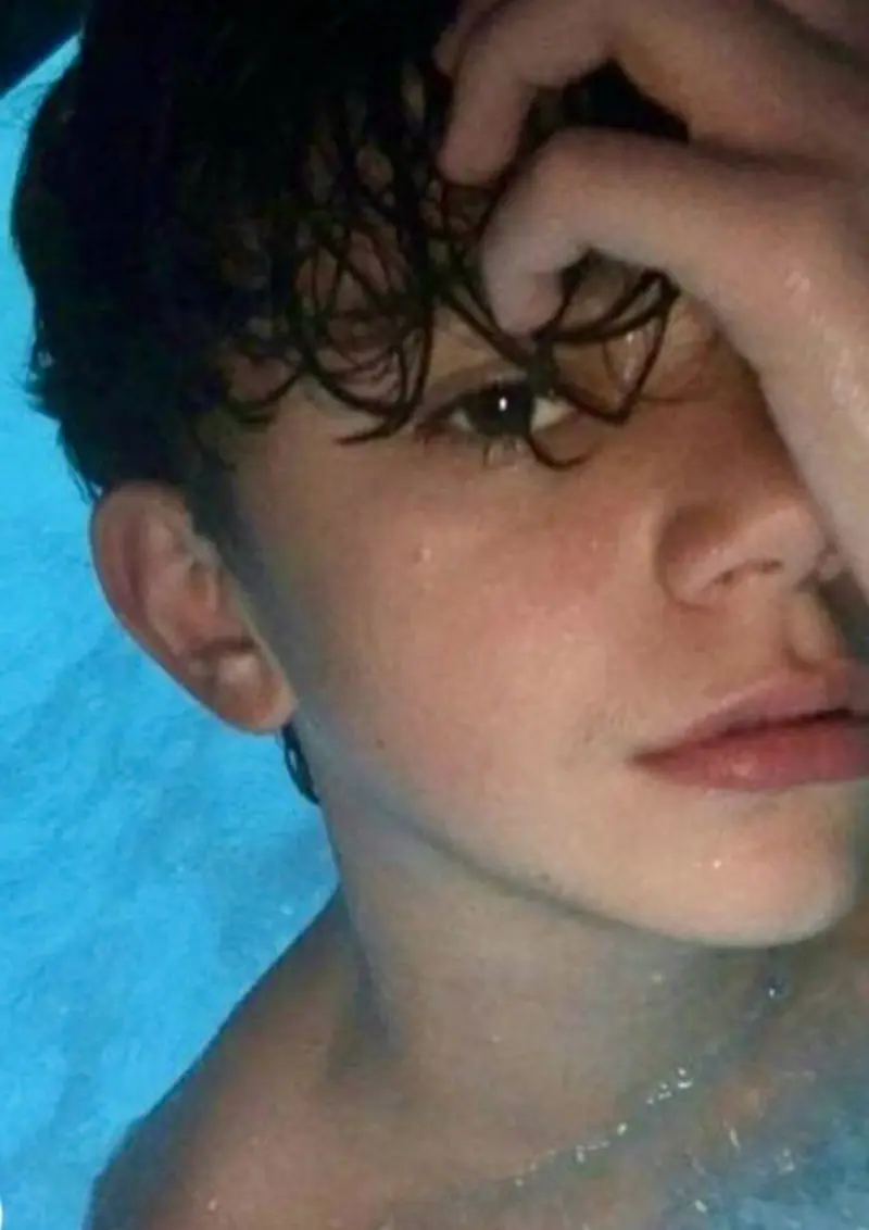 Adam14 (18) male from US - sexting partner