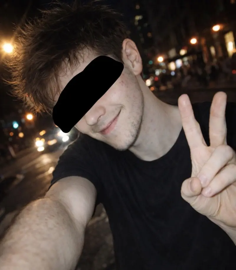 Alex08 (18) male from AU - sexting partner