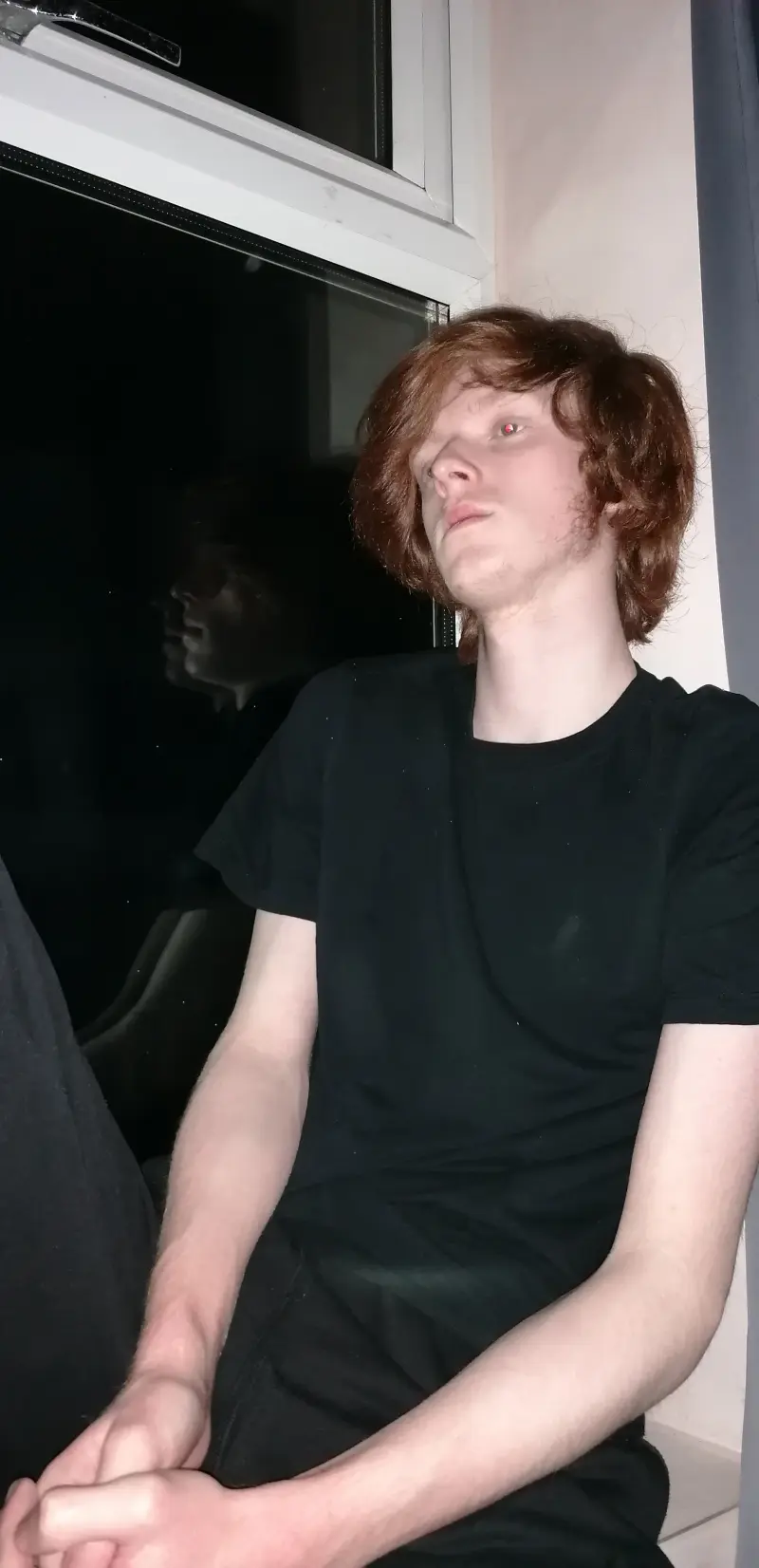 AlexS2007 (18) male from GB - sexting partner