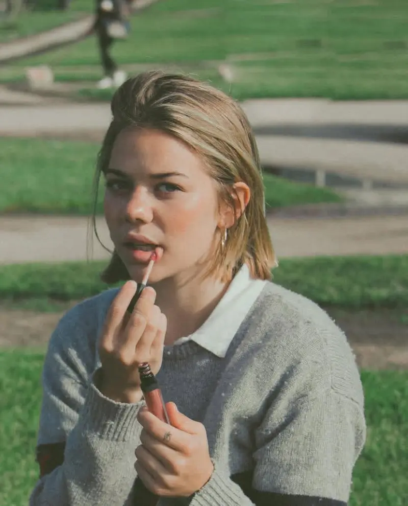 Ann897 (18) female from GB - sexting partner