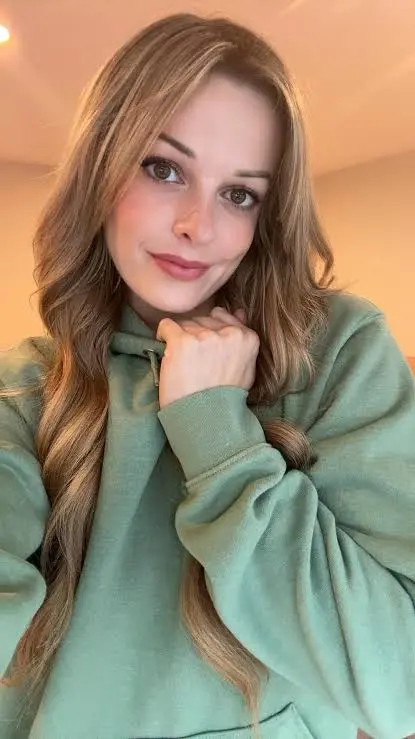 Annabell (18) female from US - sexting partner