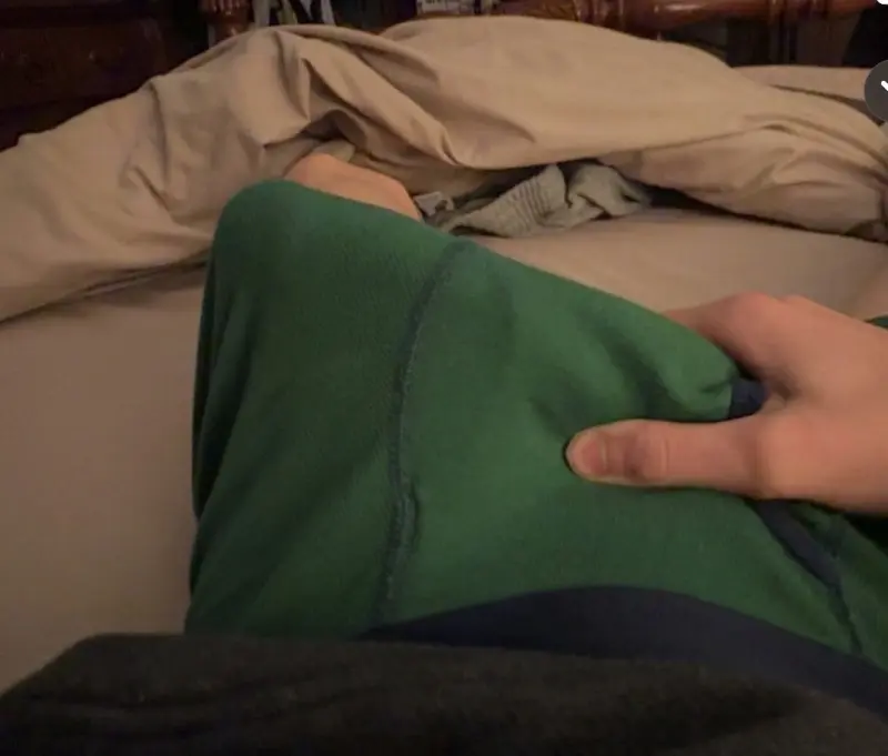 Bwc7inch (21) male from US - sexting partner