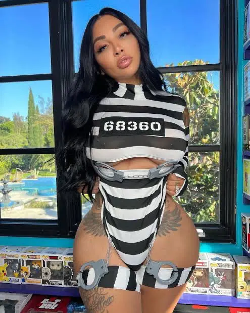 Candyyyy (18) female from US - sexting partner