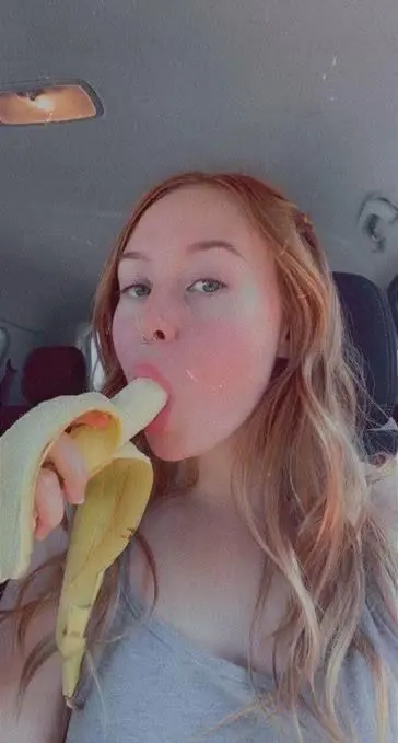 Coley58372 (20) female from HR - sexting partner