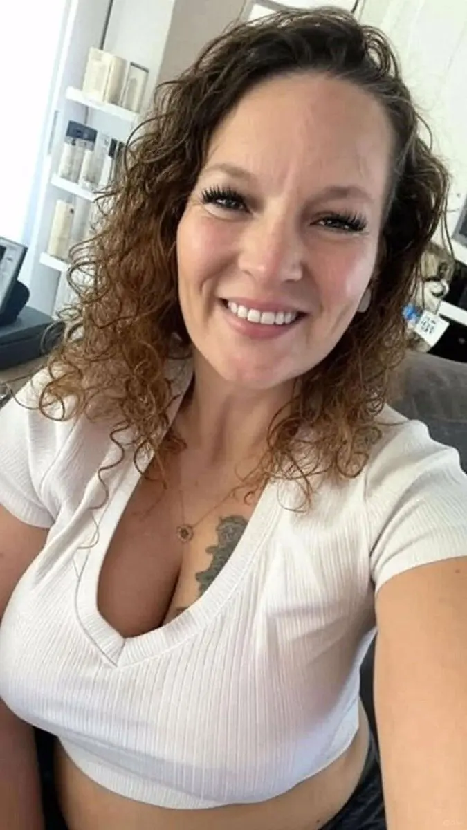 DanielleKendra123 from US