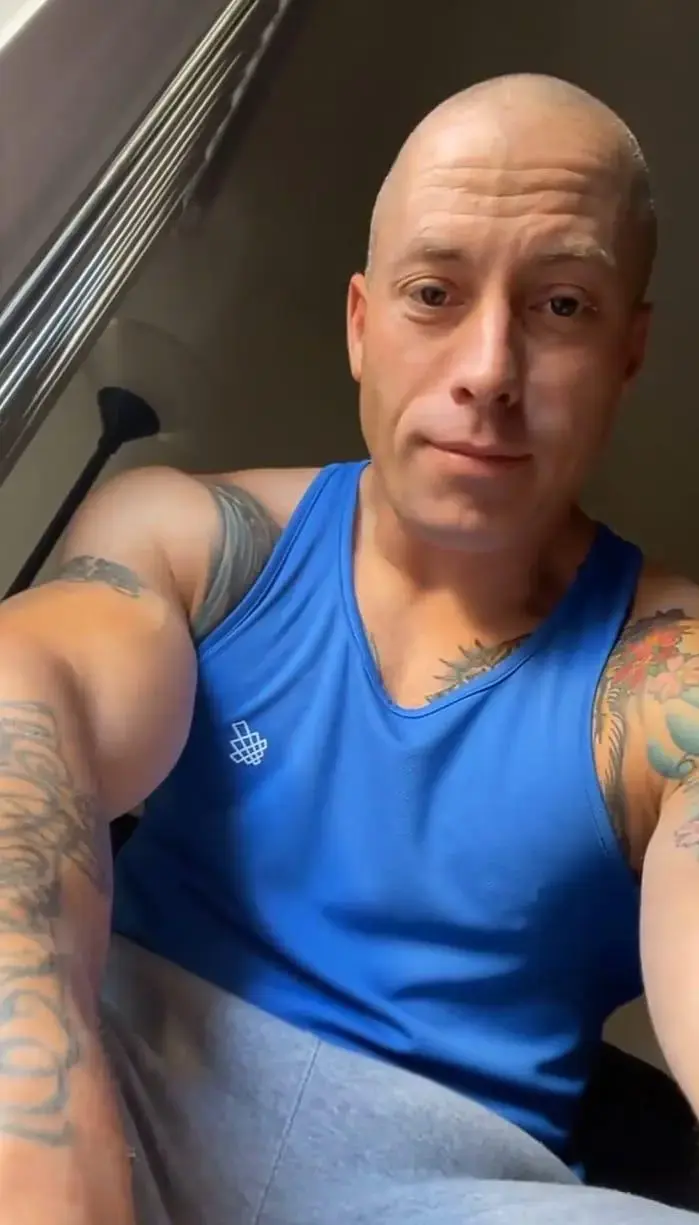 David2244 (18) male from GB - sexting partner