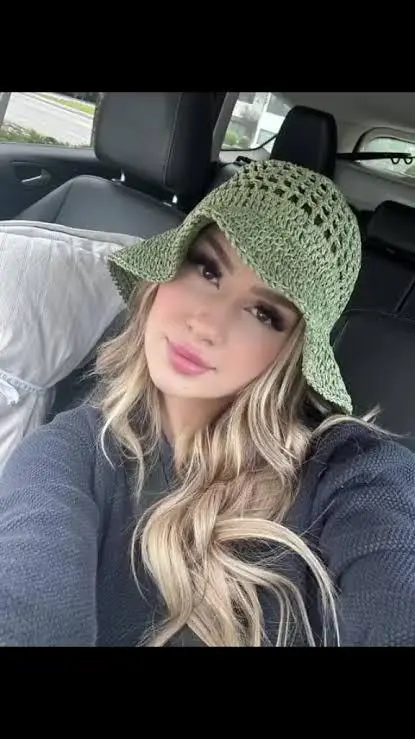 Debra62Delgado (18) female from NO - sexting partner