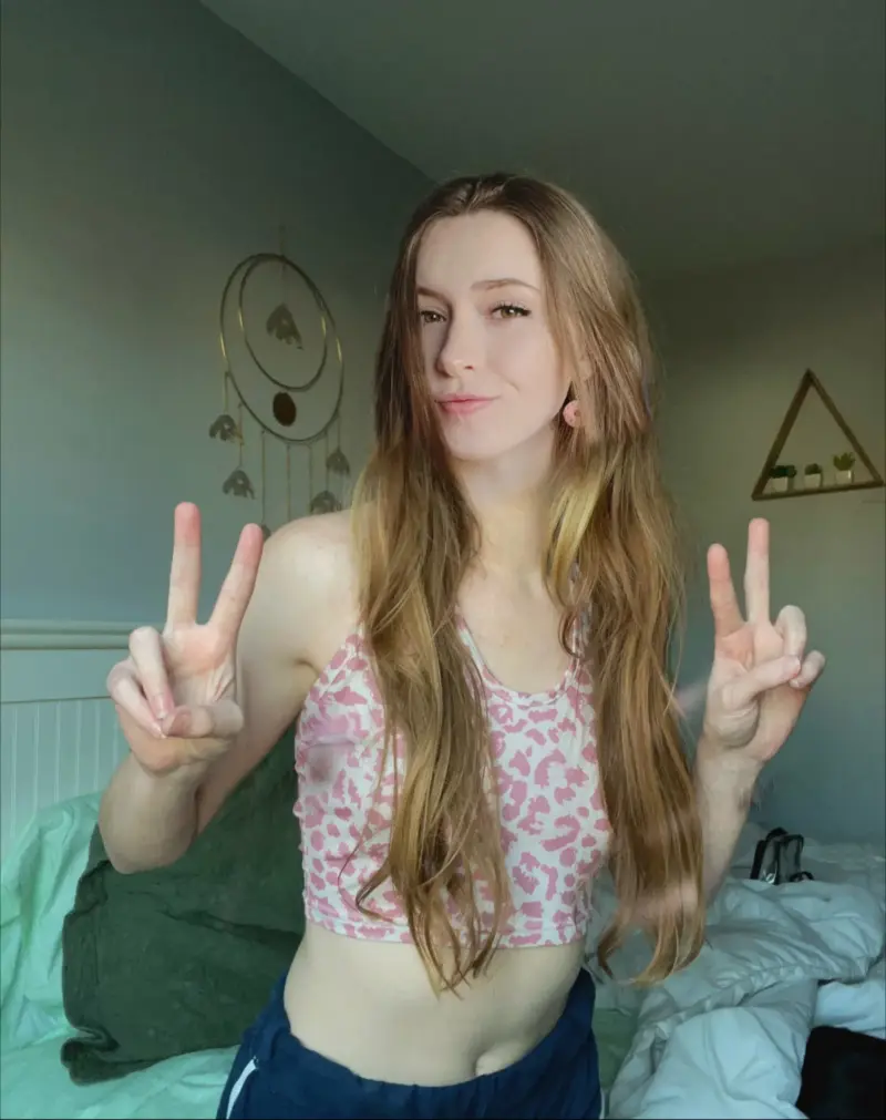 Evelyn123458 from PL