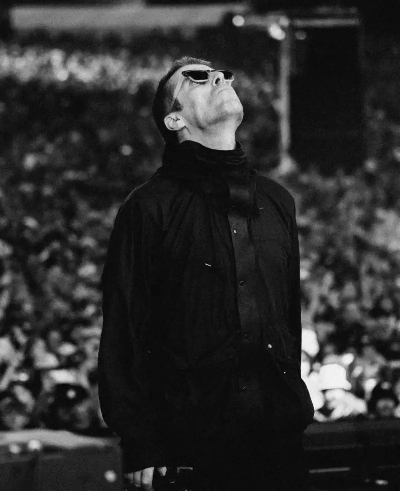 HOW135 (18) male from GB - sexting partner