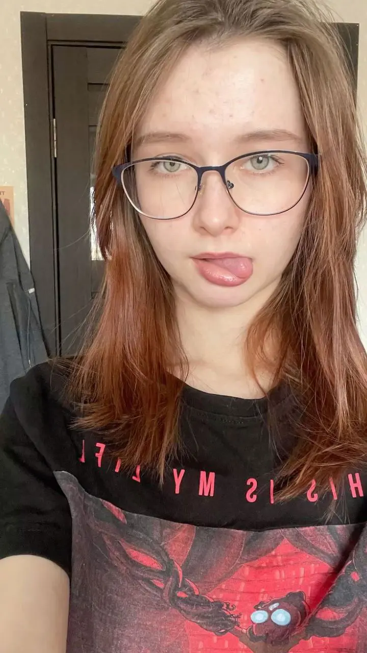 Janiyah2378 (18) female from DE - sexting partner