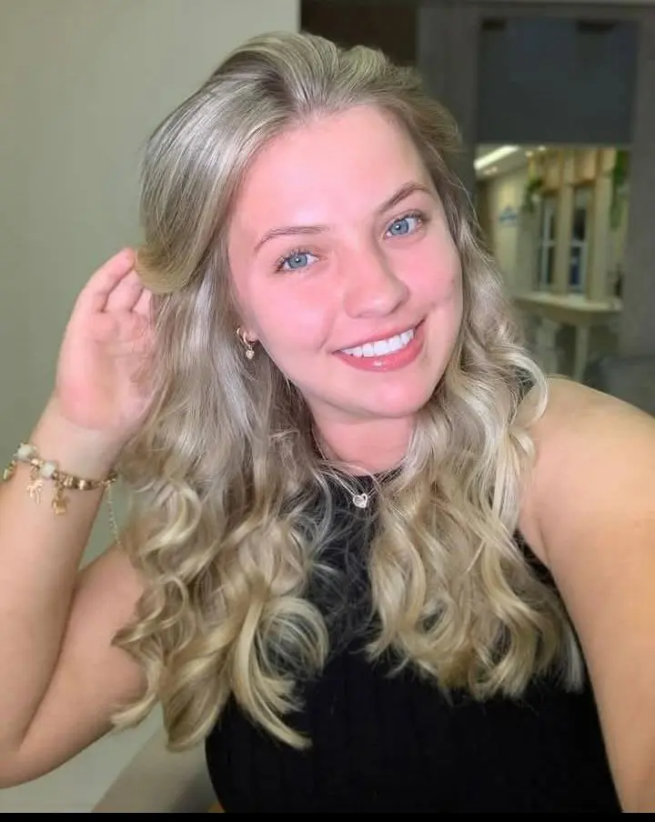 Jasmine20 (18) female from US - sexting partner