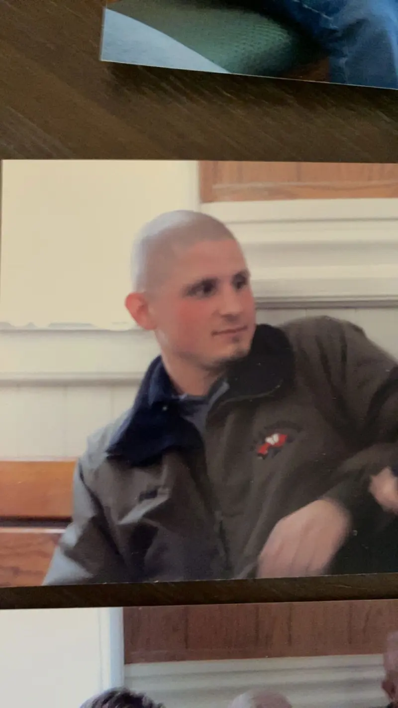 Jojonon (19) male from US - sexting partner