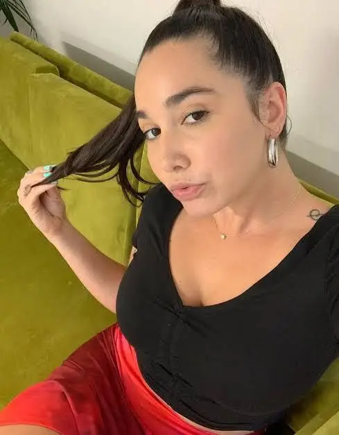 Karlee_sandra75 from US