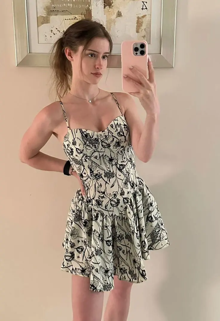 Kaylee8756 (18) female from GB - sexting partner