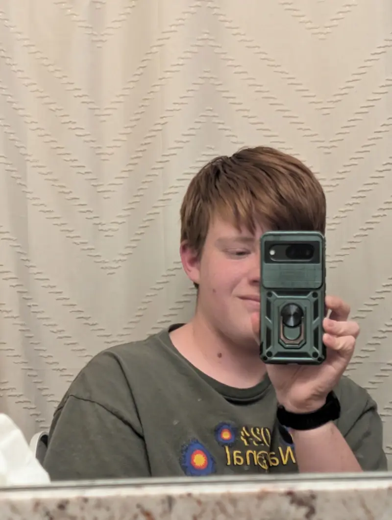 Kboy (18) male from US - sexting partner