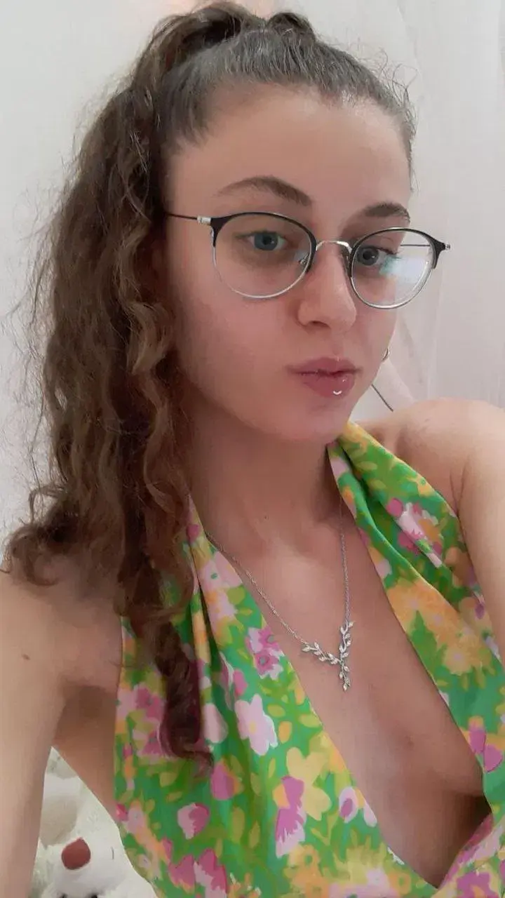 Kehlani214 (18) female from DE - sexting partner