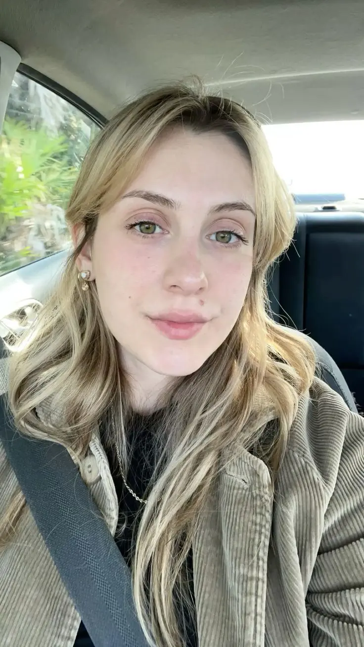 Laylani18 (18) female from GB - sexting partner