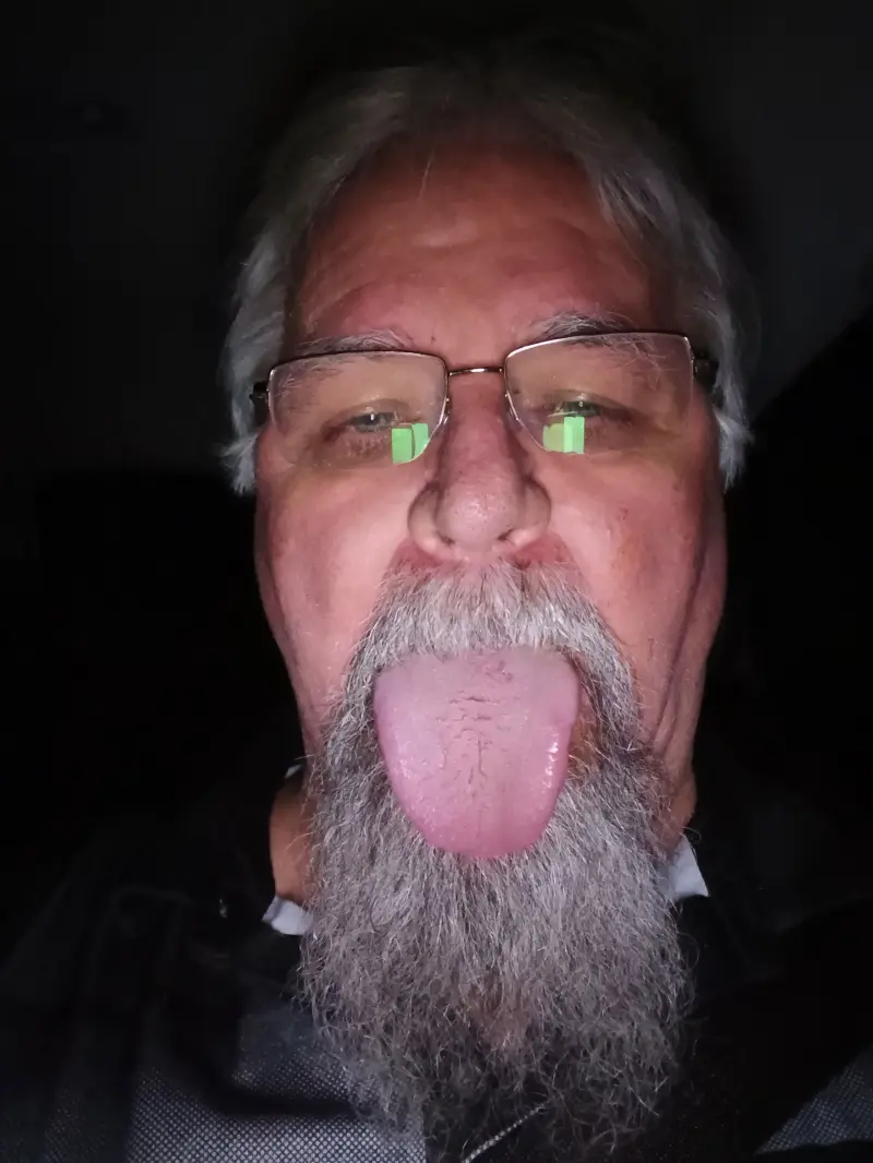 Lovesixtynine69 (66) male from US - sexting partner