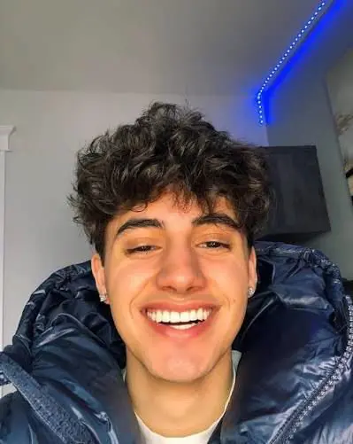 Lukas191034 (18) male from CZ - sexting partner