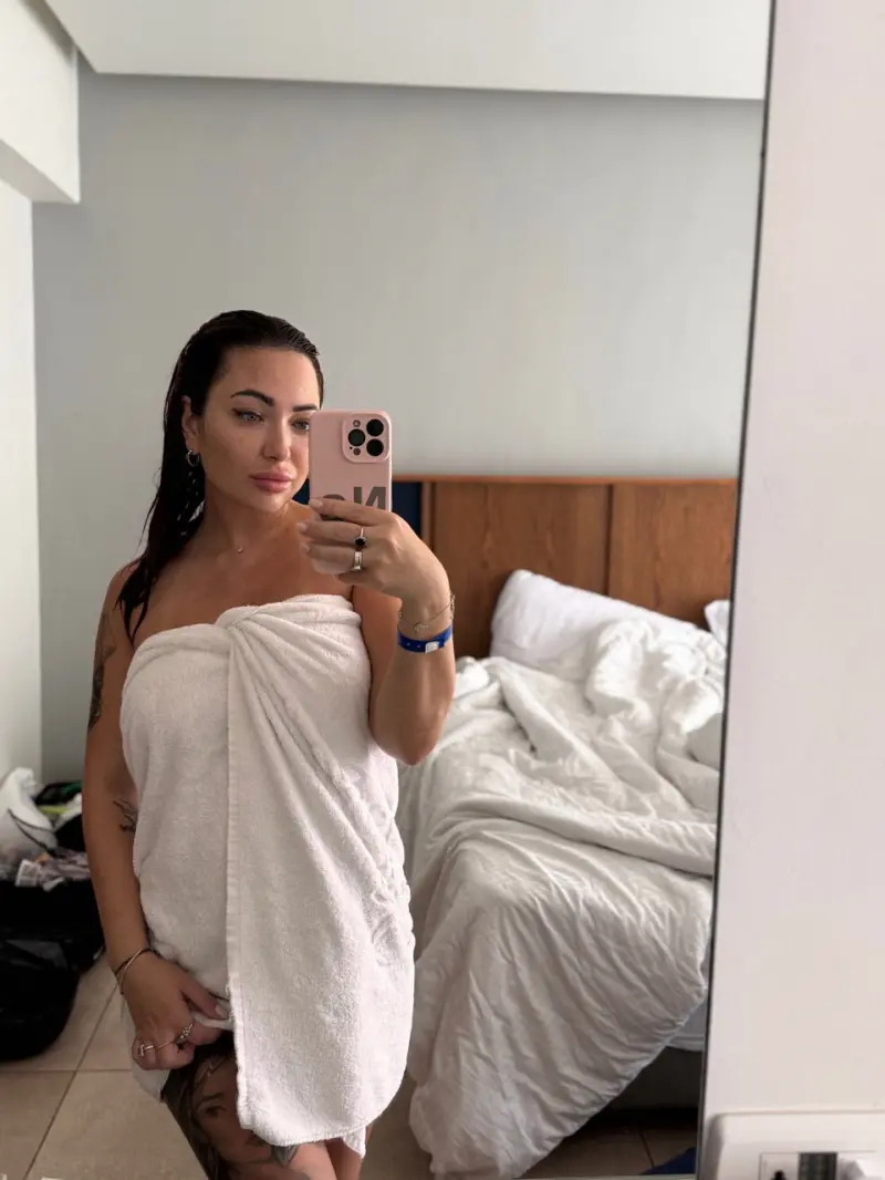 Lunajulie4393 from US