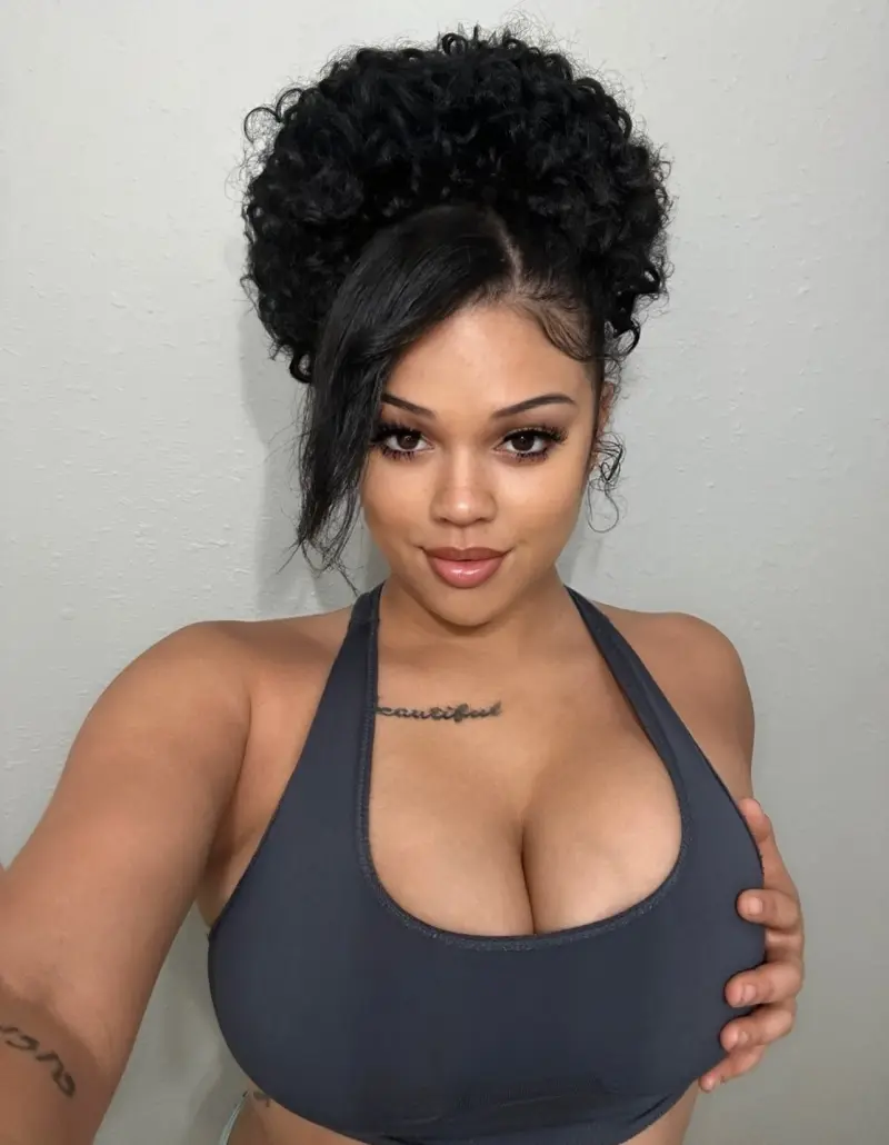 Meijer03 (25) female from DE - sexting partner