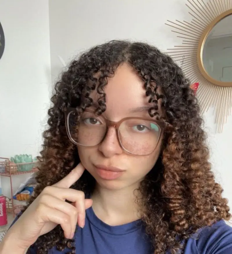 Melinahilton321 (29) female from US - sexting partner