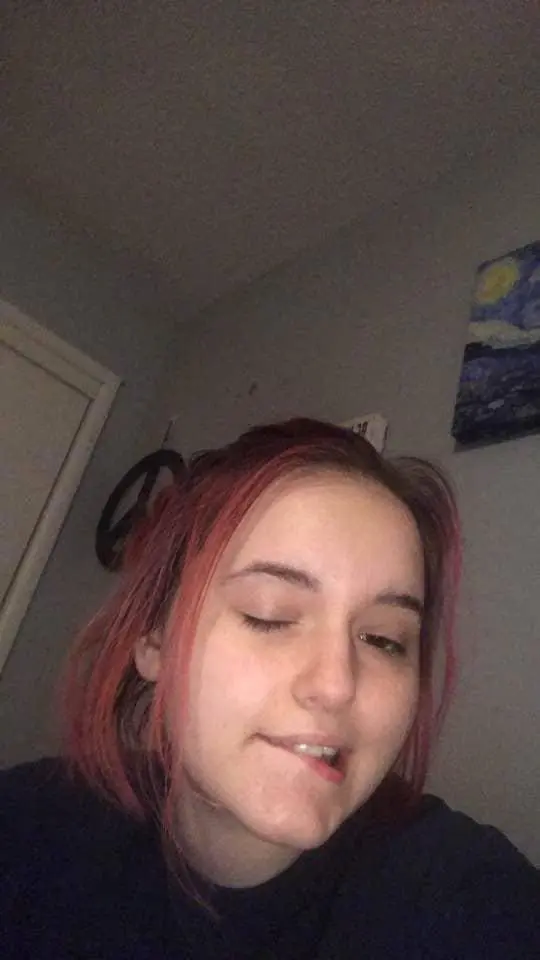 Michelle838 (20) female from US - sexting partner