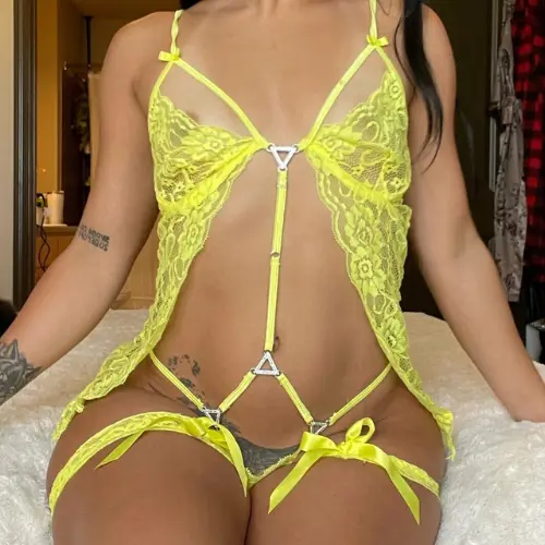 Milanimol26 (18) female from US - sexting partner