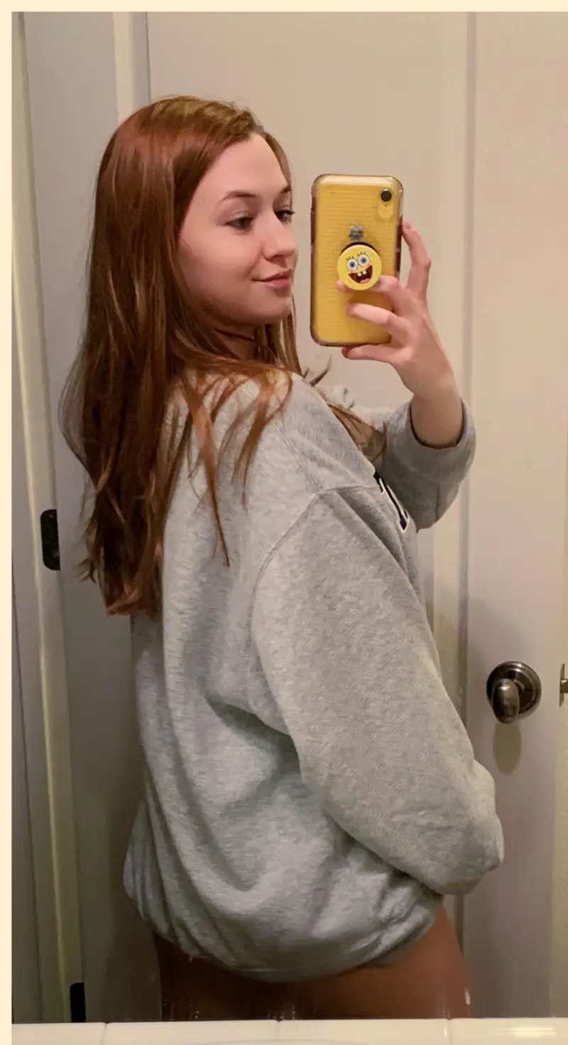 Nancy745544 (18) female from US - sexting partner