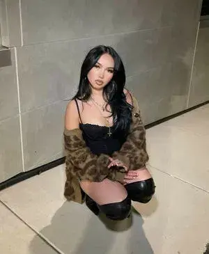 Phoenix1024 (18) female from NO - sexting partner