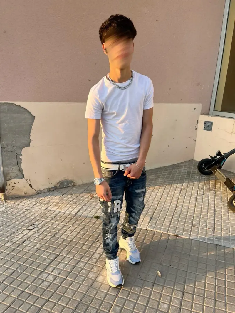 Pisco_07 (18) male from IT - sexting partner