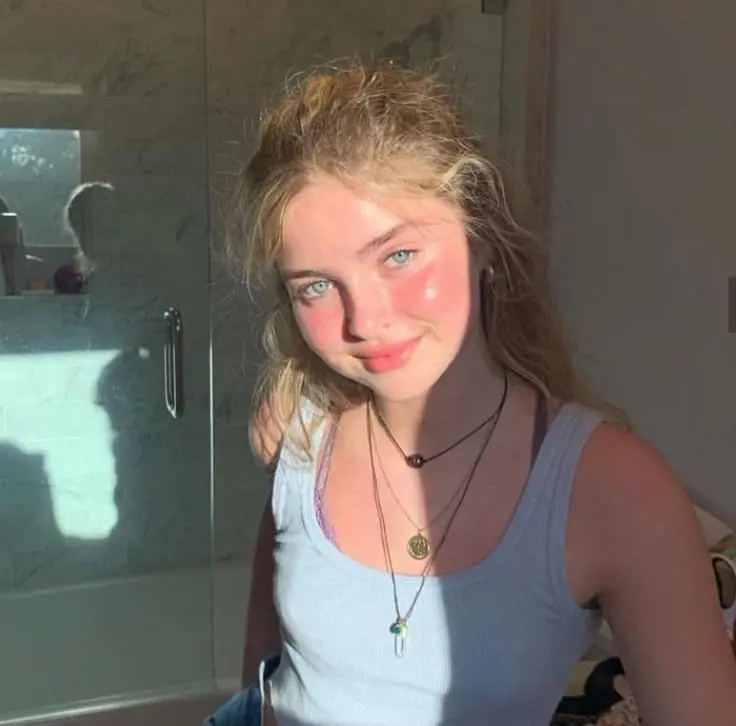 Reagan0778 (18) female from CA - sexting partner