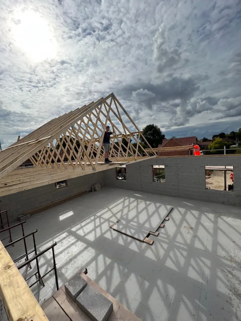 Rhys69 (18) male from US - sexting partner