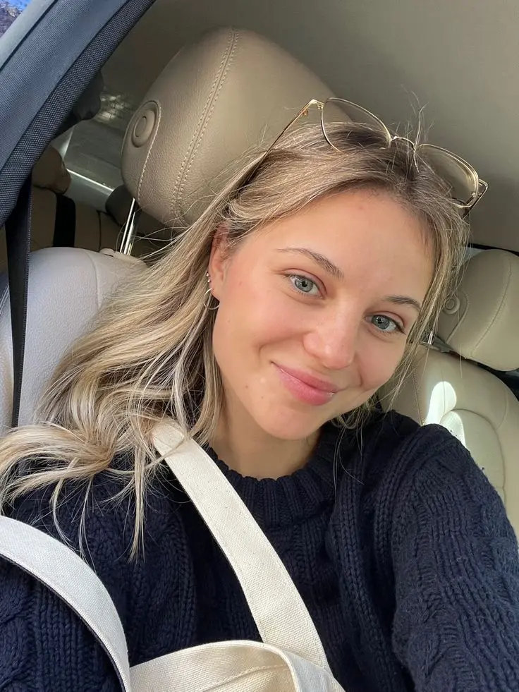 Romy1987 (18) female from US - sexting partner