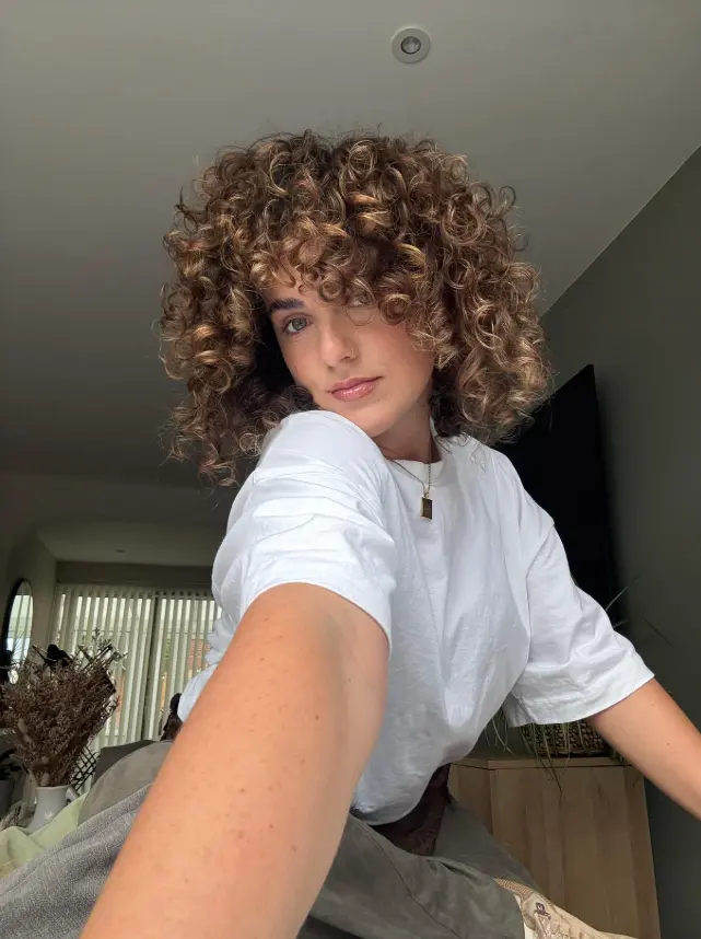 Salome2015 (18) female from DE - sexting partner