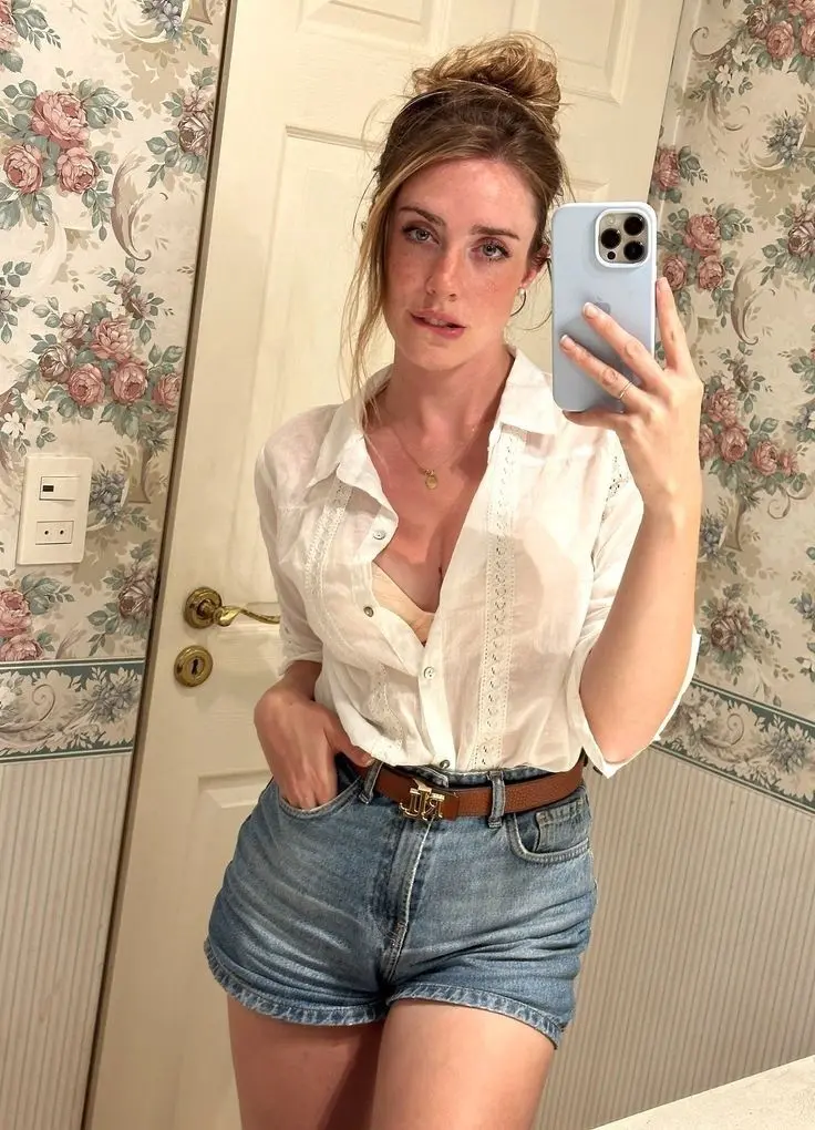 Sara22743 (18) female from FI - sexting partner