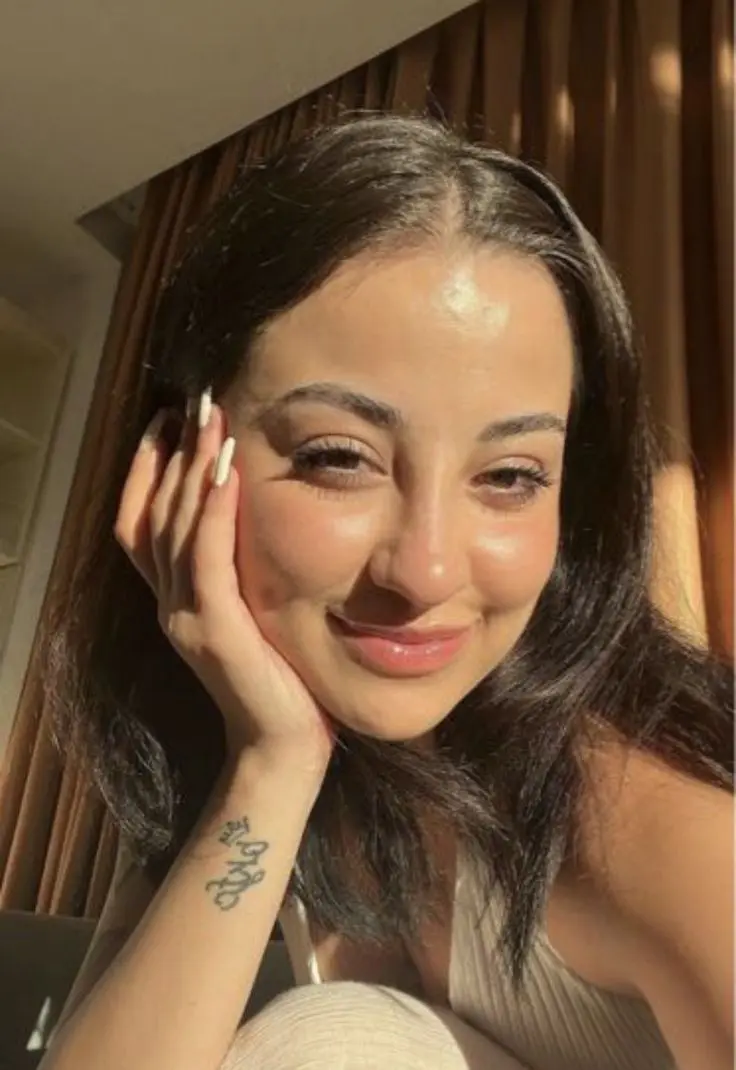 SexySkylar (18) female from US - sexting partner