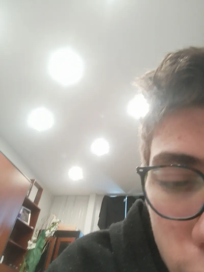 Sim (18) male from CA - sexting partner