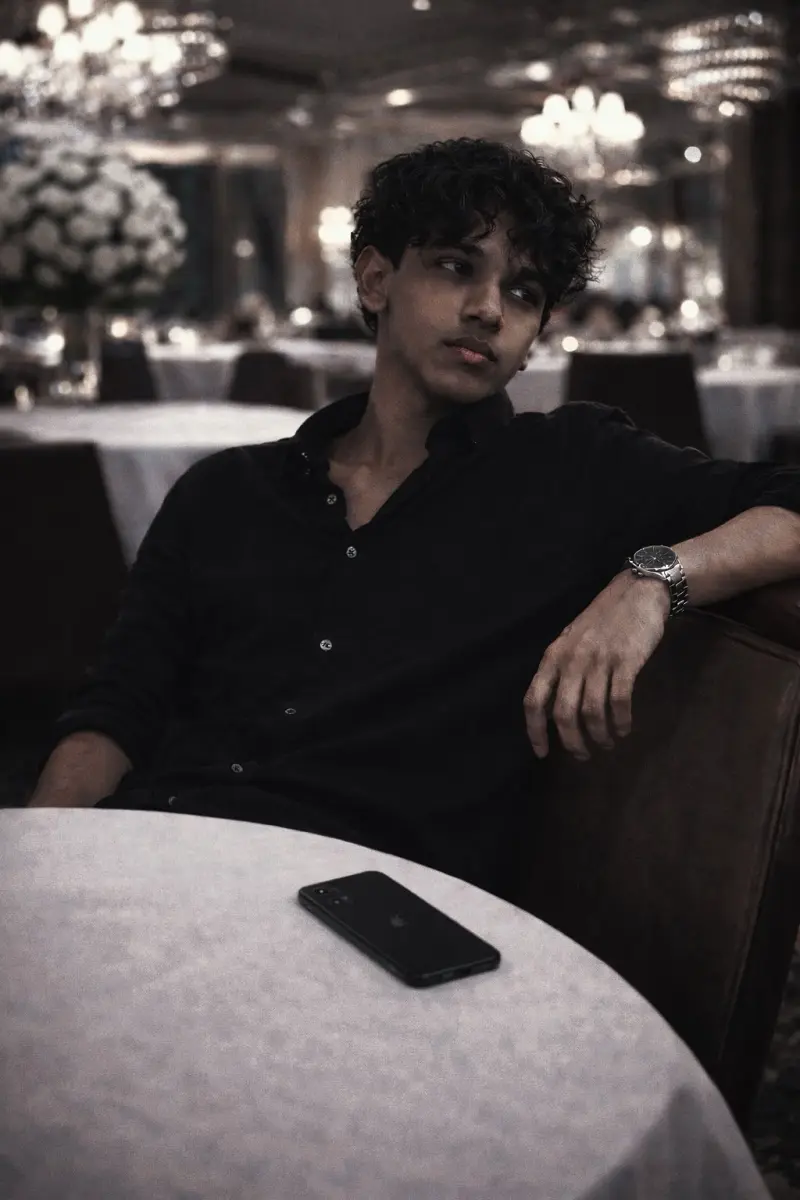 Sinaannns (18) male from IN - sexting partner