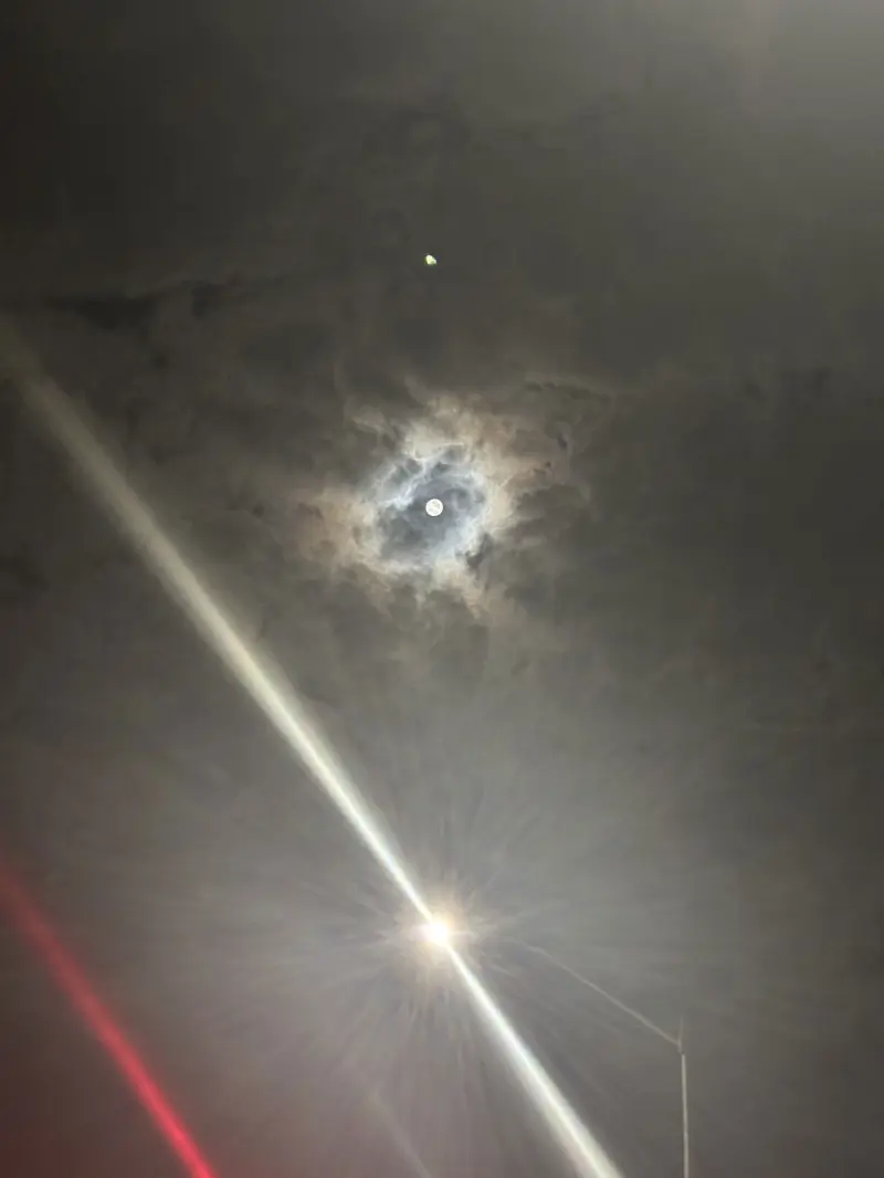 Slim (18) male from CA - sexting partner