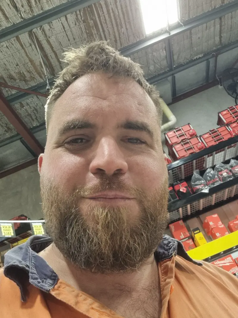 SlobaBWC (18) male from RS - sexting partner