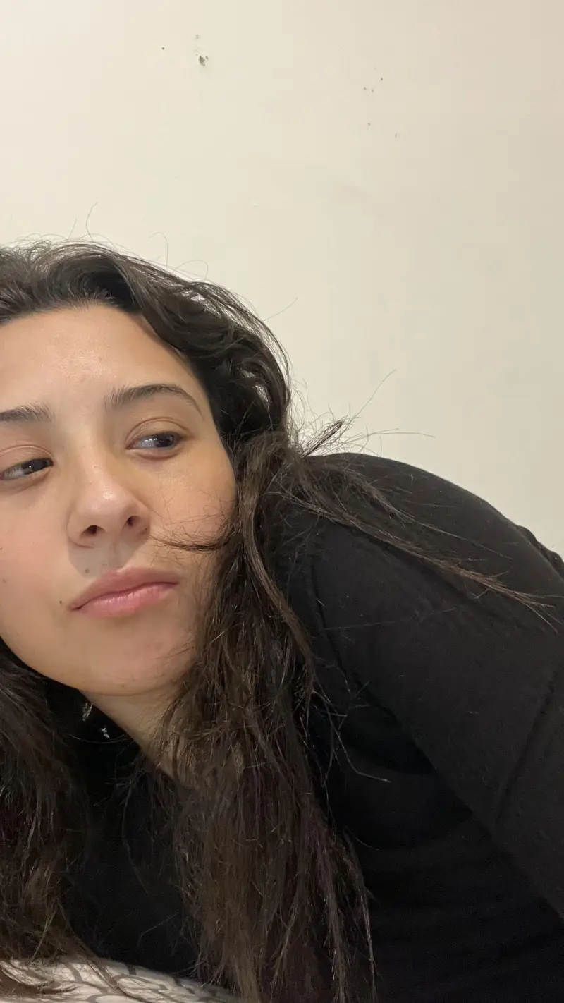 Teressa880 (18) female from CA - sexting partner