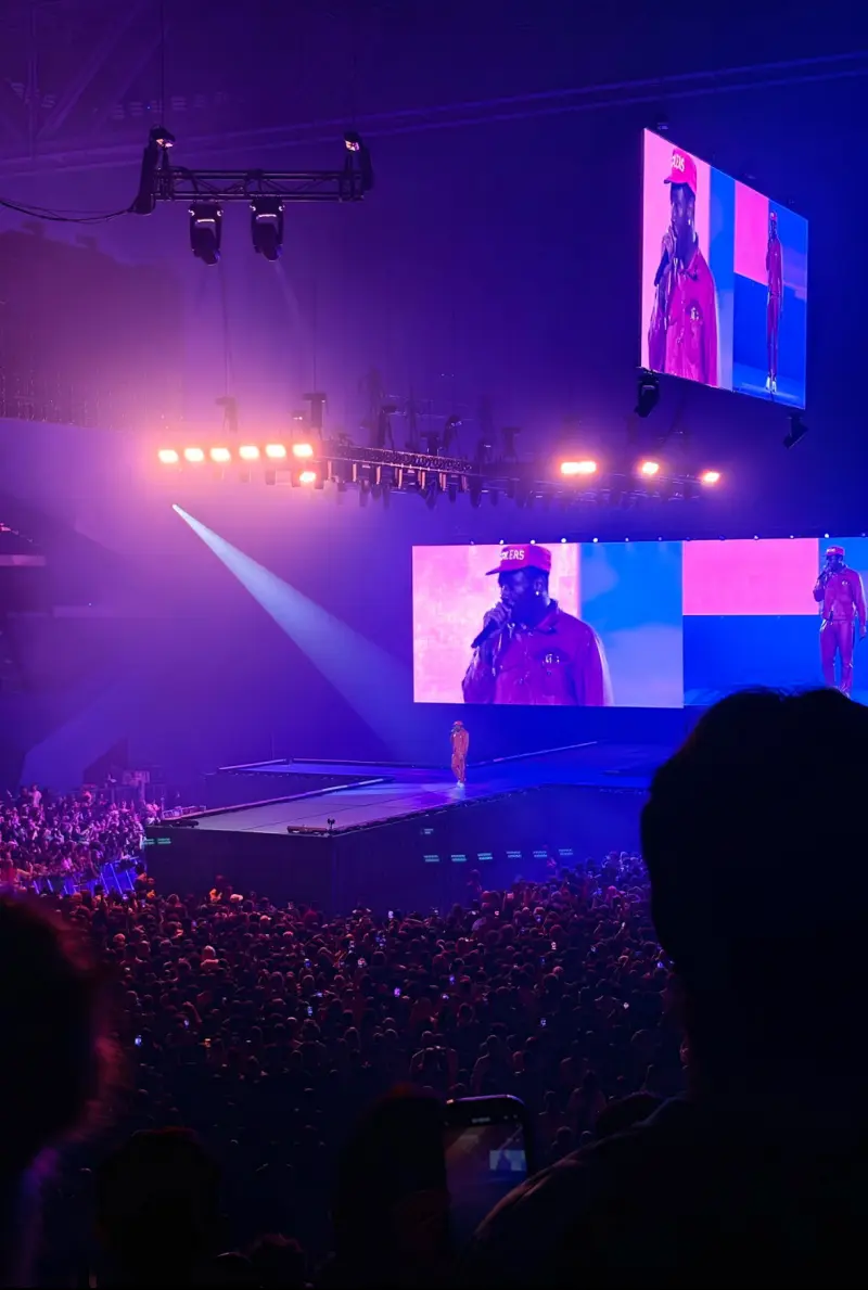 Titlover69420 (18) male from AU - sexting partner