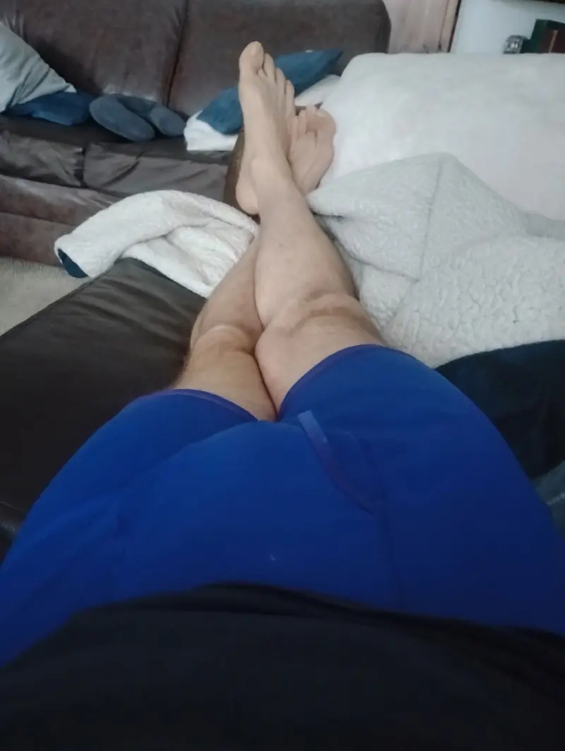 Tony76xc (18) male from US - sexting partner