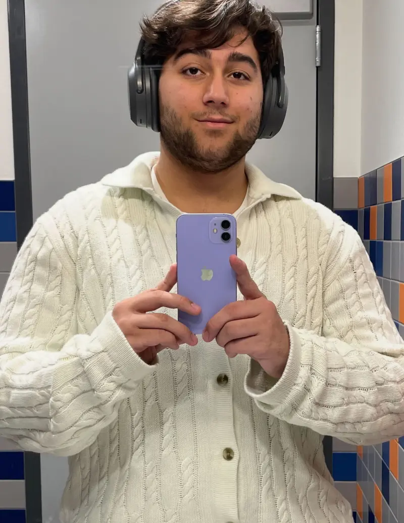 Tonyhorny (18) male from US - sexting partner