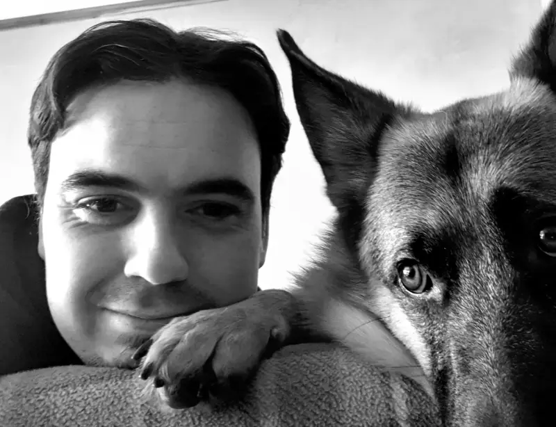 ab0507 (18) male from GB - sexting partner