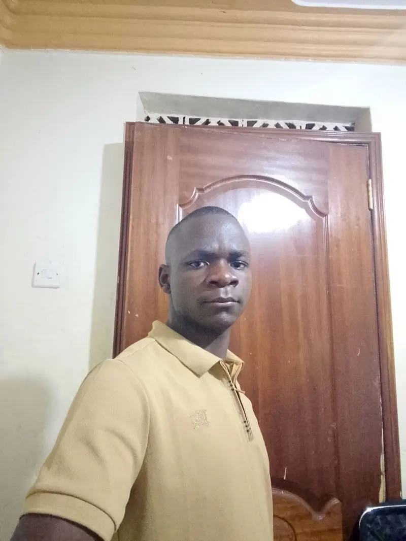 acrfilms2222 (18) male from UG - sexting partner