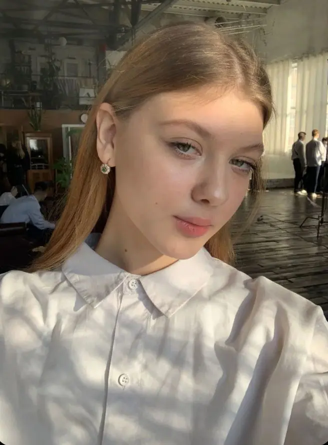 ahqqwqo (18) female from US - sexting partner